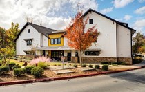The-Collective-at-Clemson-Apartments-Clubhouse-Exterior-Leasing-Office-Entrance