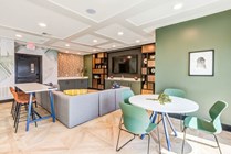 Signature-Hartwell-Village-Off-Campus-Apartments-Near-Clemson-University-Resident-Clubhouse-Upstairs-Lounge