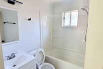 Bathroom-3-The-Vintages-at-Clemson